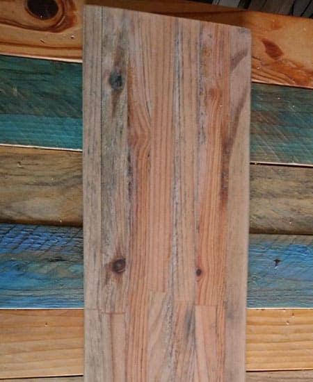 Planche pour le panneau de bois pour maison villa Les Iris