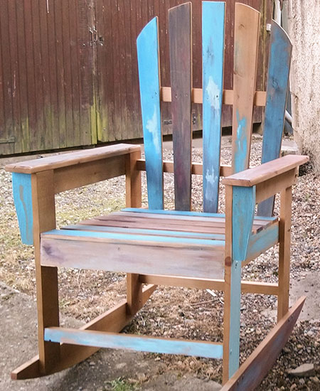 Rocking-chair bleue vue face